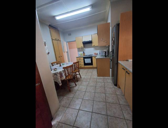 3 BEDROOM HOUSE FOR SALE IN THREE RIVERS